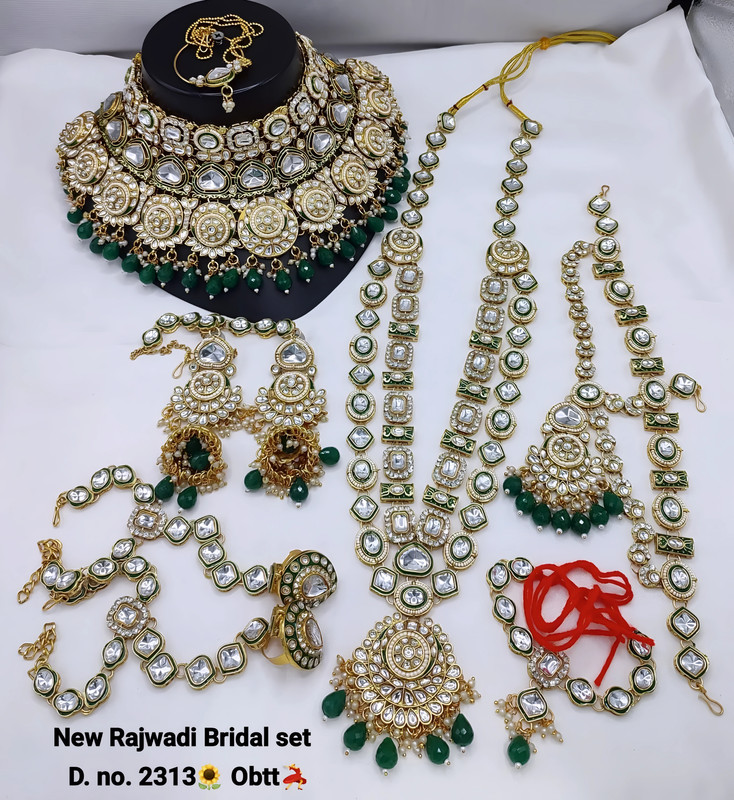 Trendy Ethnic Green Kundan Choker Necklace Earring Jewellery Set For Bride