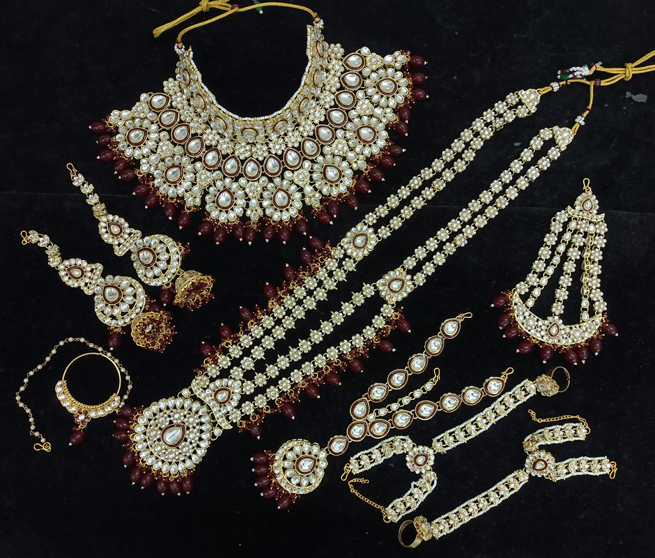 Ornate Ethnic Maroon Kundan Choker Necklace Earring Jewellery Set For Bride