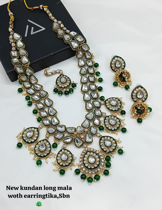 Classic Contemporary Green Kundan Choker Necklace Earring Jewellery Set For Bride