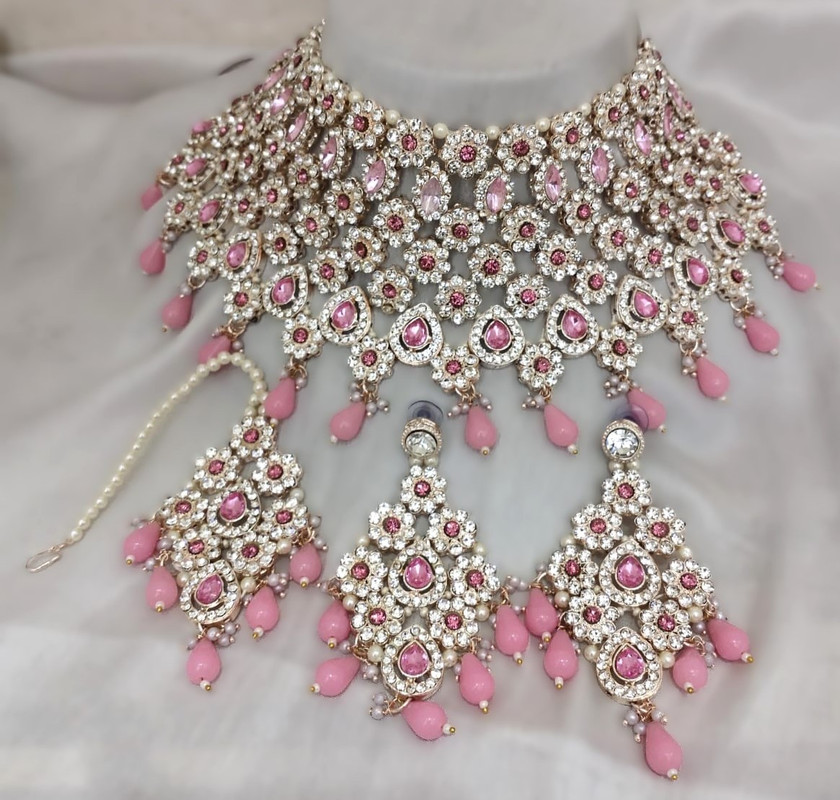 Flawless Contemporary Baby Pink Kundan Choker Necklace Earring Jewellery Set For Bride