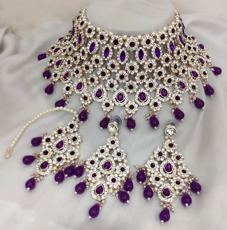 Lustrous Contemporary Purple Kundan Choker Necklace Earring Jewellery Set For Bride