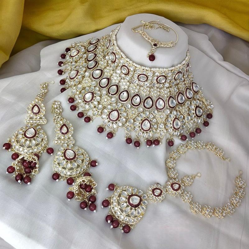 Opulent Modern Maroon Kundan Choker Necklace Earring Jewellery Set For Bride