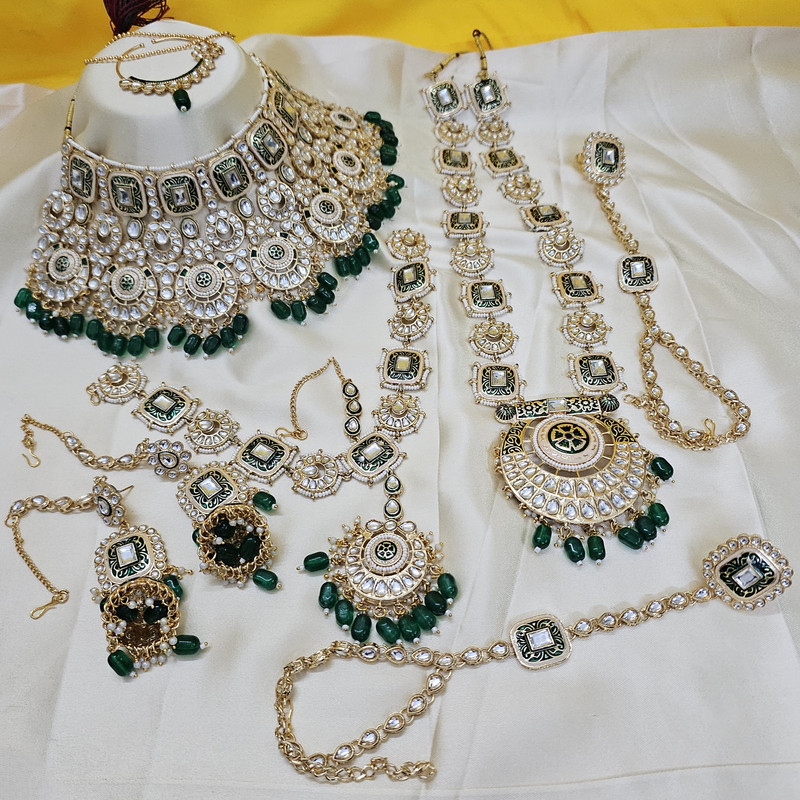 [BRIDAL COMBO 55 GREEN] Flawless Modern Green Kundan Choker Necklace Earring Jewellery Set For Bride