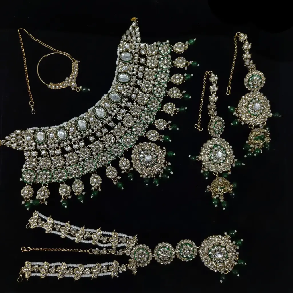 Splendid Statement Green Kundan Choker Necklace Earring Jewellery Set For Bride