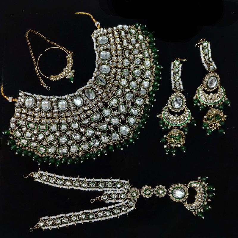 Breathtaking Statement Green Kundan Choker Necklace Earring Jewellery Set For Bride