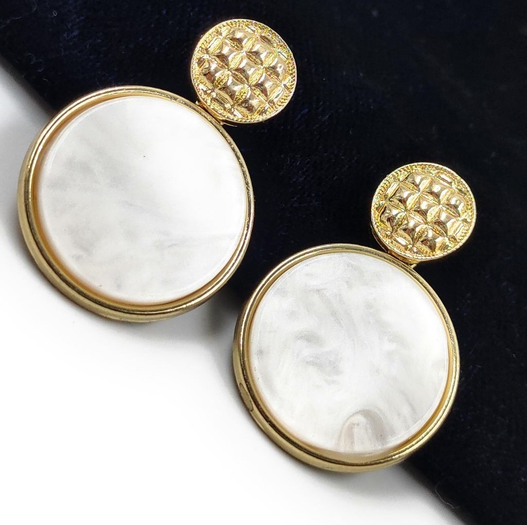 [Gorgeous Shine Stylish Earing] Gorgeous Shine Imported Stylish Earing