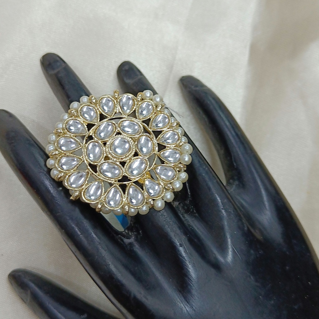 Kundan Ring