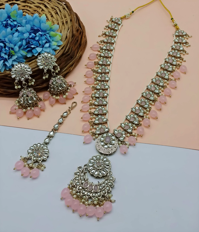 Chic Cocktail Babypink V Neck Long Kundan Necklace & Earrings Jewellery Set For Women