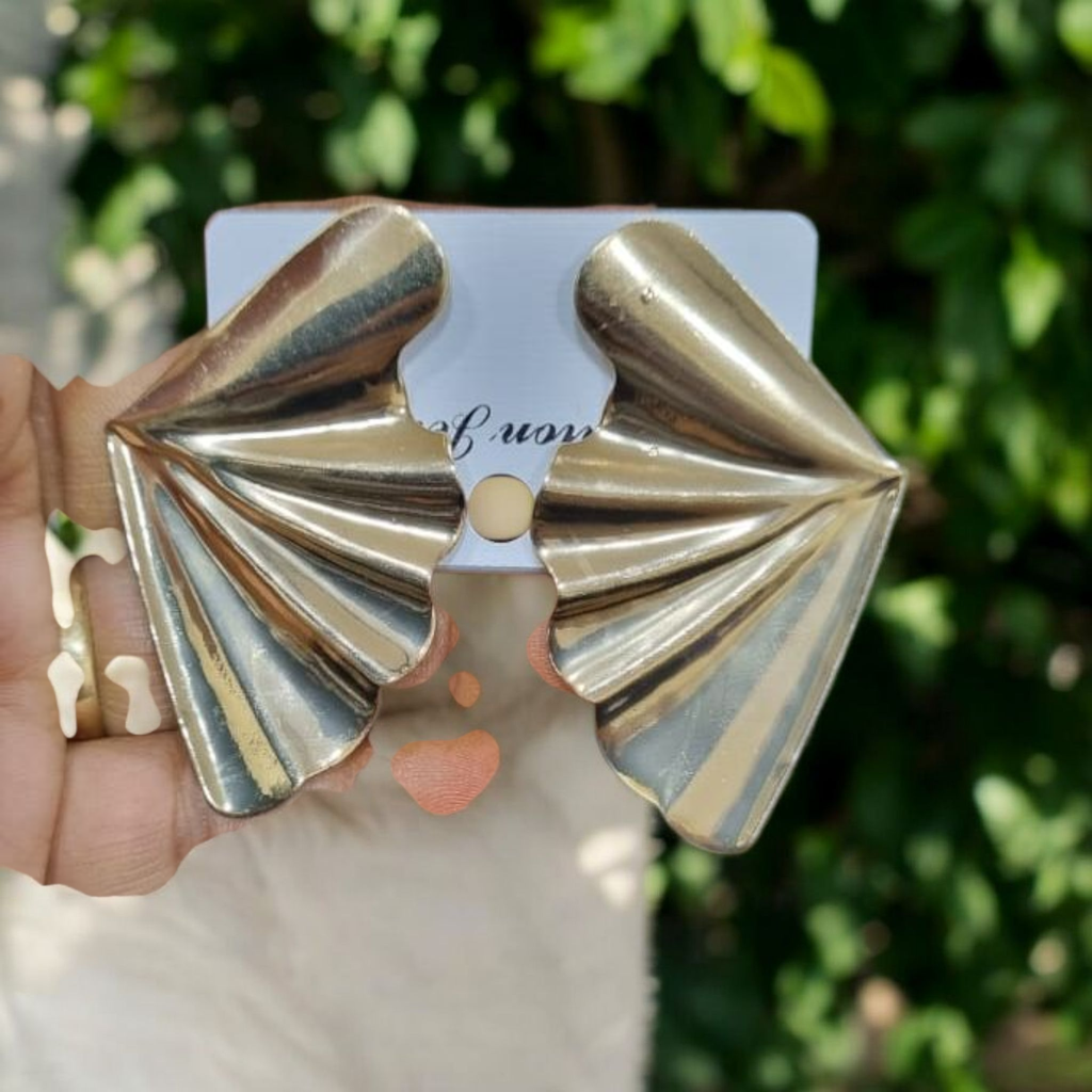 [Vintage Touch Stylish Earing] Vintage Touch Stylish Earing