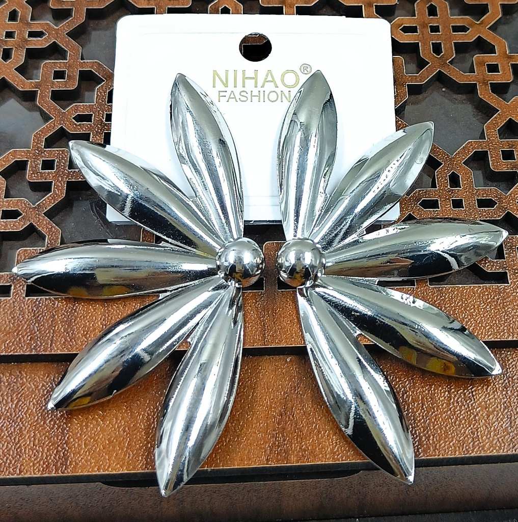 Polished Shade Antitarnish Stud Earing