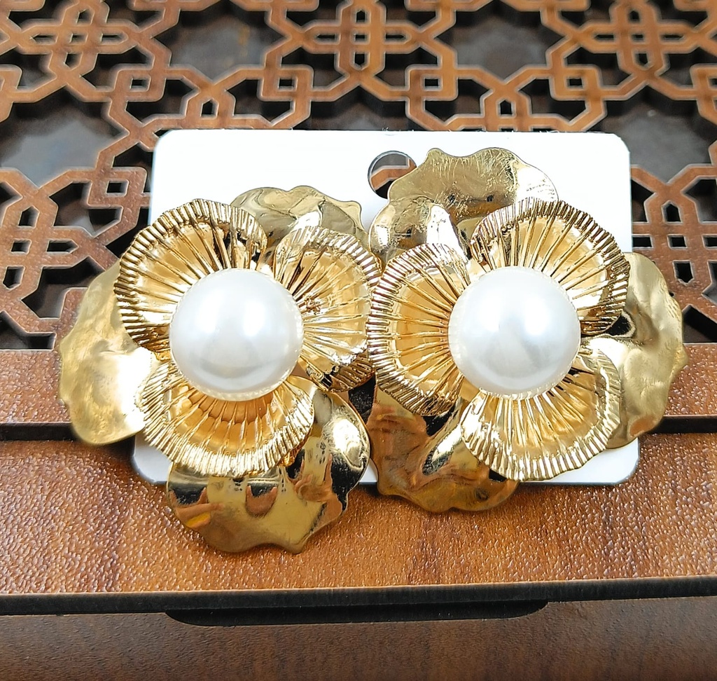 [Divine Hue Antitarnish Stud Earing] Divine Hue Antitarnish Stud Earing