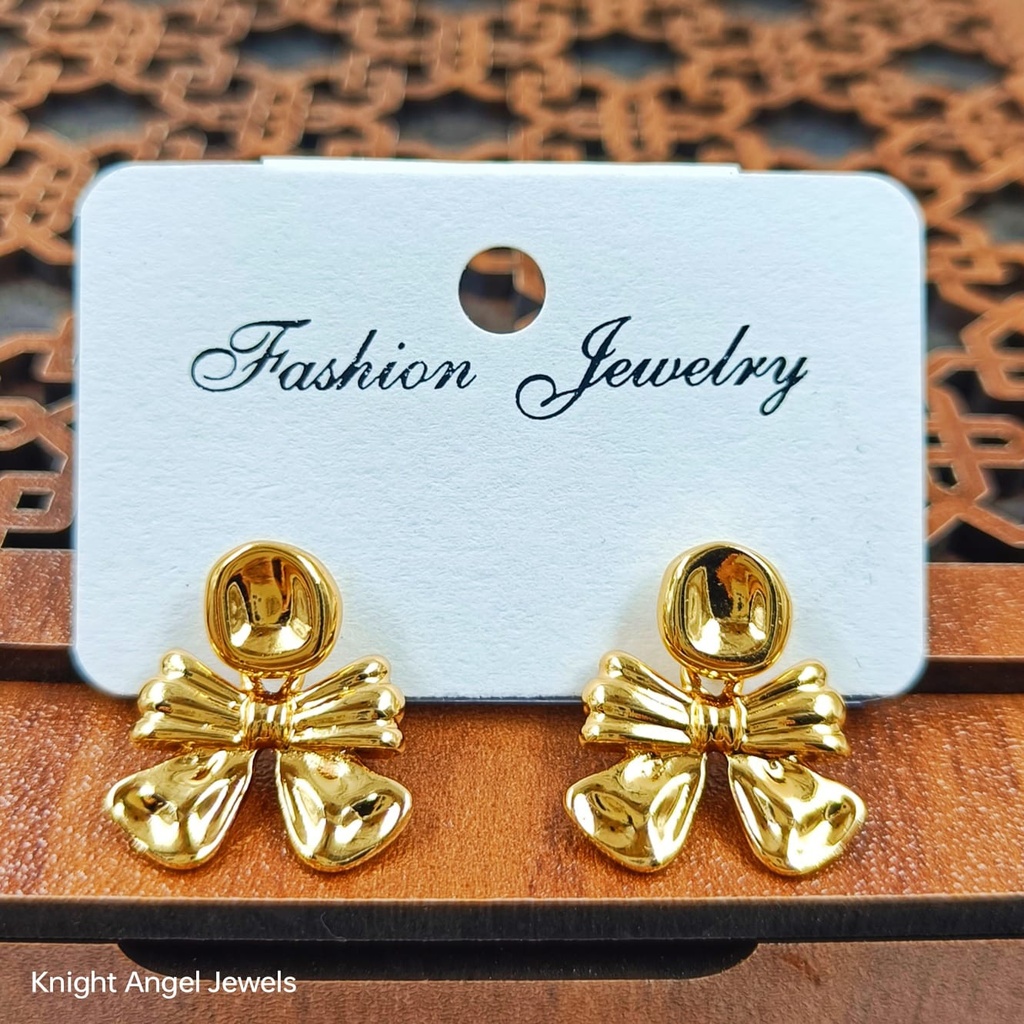 Glamorous Flow Antitarnish Stud Earing