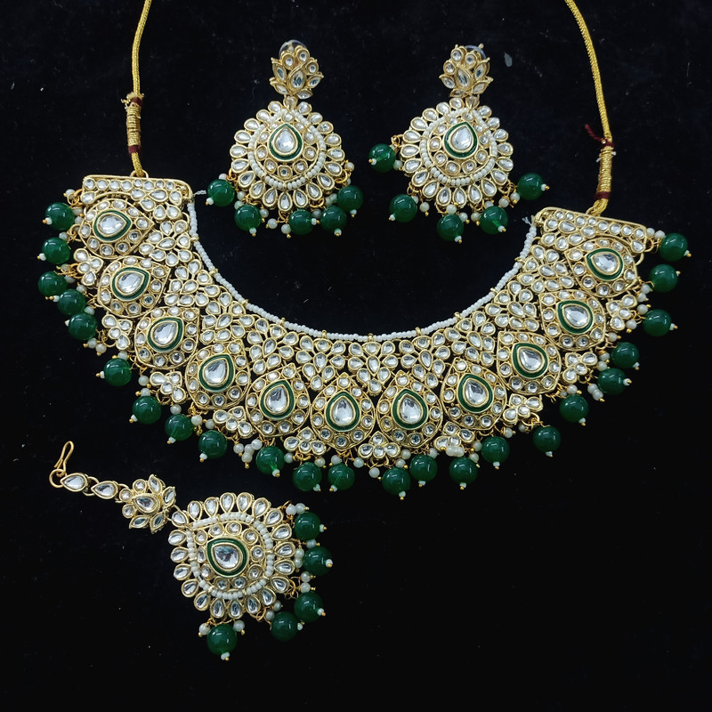 DMT20 GREEN Choker Kundan Necklace & Earrings Jewellery set for Women