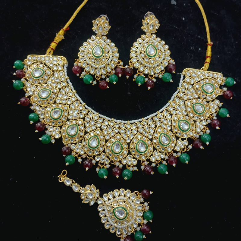 Vibrant Cocktail Maroon Green Choker Kundan Necklace & Earrings Jewellery Set For Women