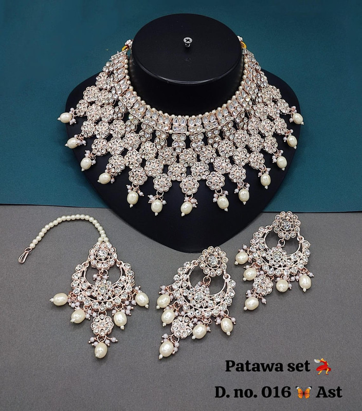 Royal Sangeet White Kundan Jewellery Set Choker Necklace & Earrings For Women