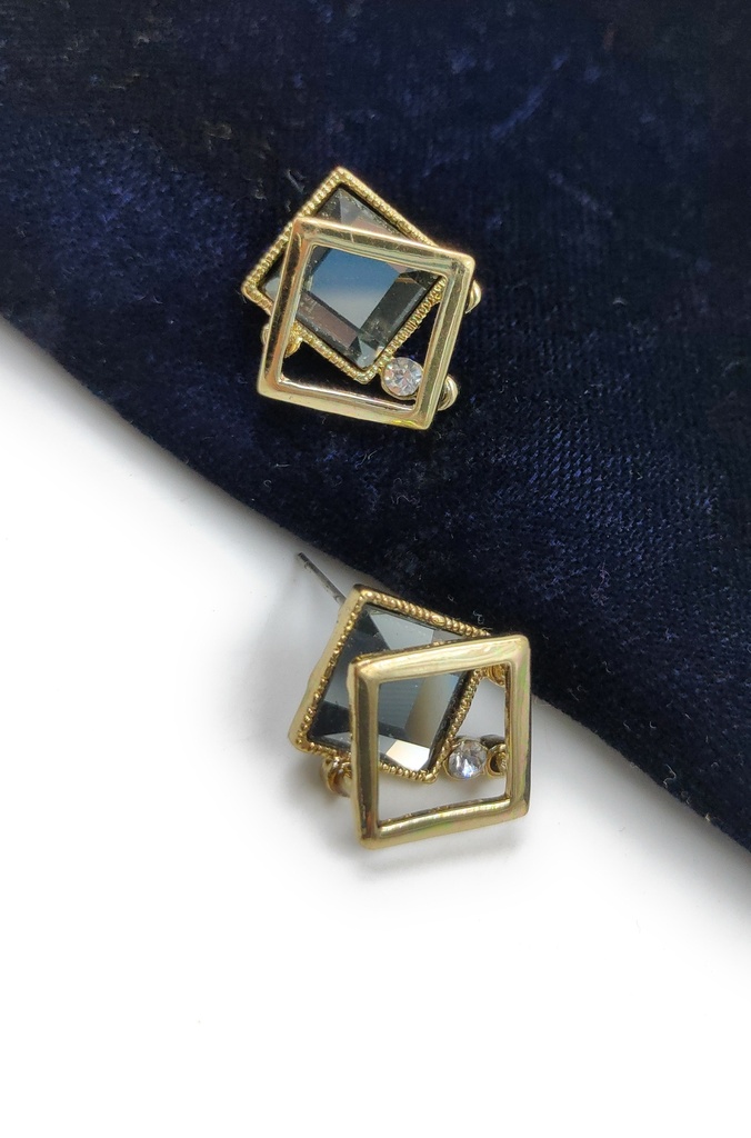 Charming Shine Classy Earing