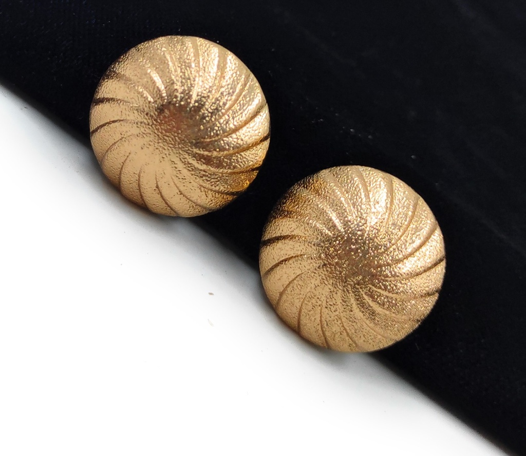 [Glamorous Stylish Western Stud Earing] Glamorous Presence Stylish Western Stud Earing