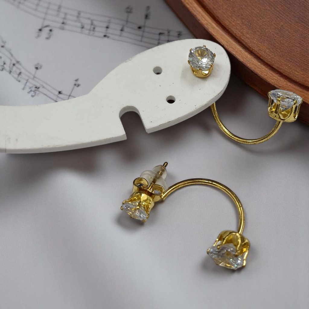 Divine Vibe Stylish Stud Earing