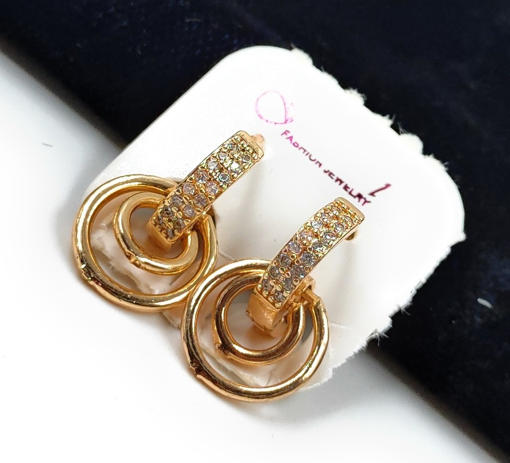 [Timeless Embrace Beautiful Earing] Timeless Embrace Beautiful Earing