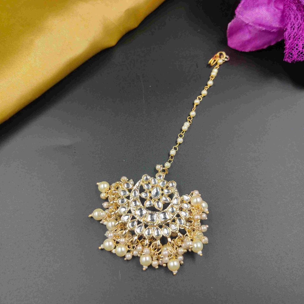 Breathtaking Signature Chand Maang Tikka For Women And Girls