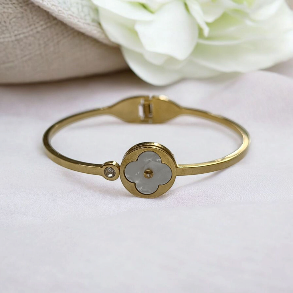 [Trendy Trendy Western Kada Bracelet] Trendy Trendy Western Imported Kada Bracelet for Women and Girls