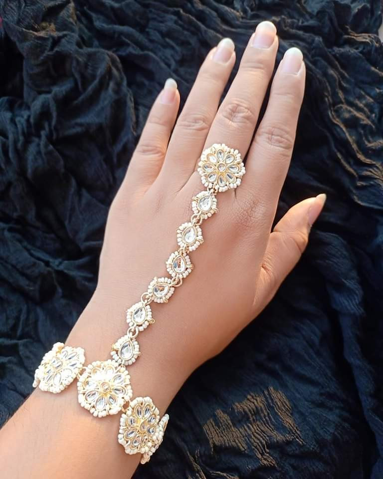 Resplendent Party Flower Kundan Flower Hand Ring Bracelet
