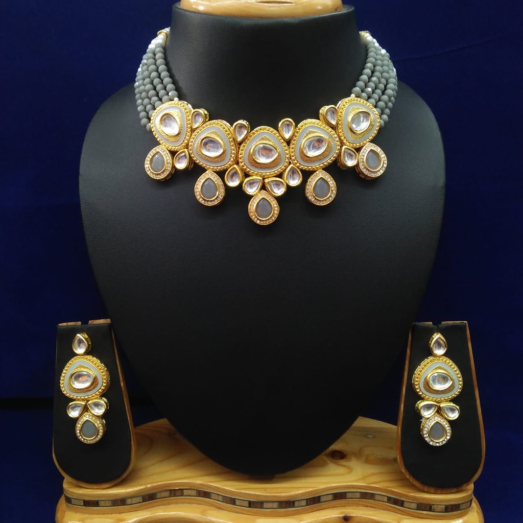 Beautiful Elegance Royak Kundan Necklace Set  Grey 