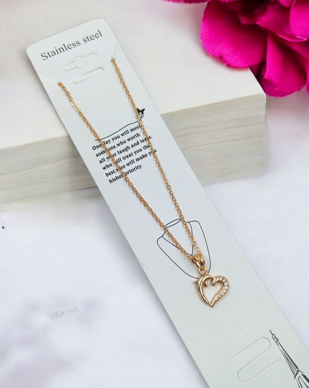 Royal Blend Pendant Chain Necklace