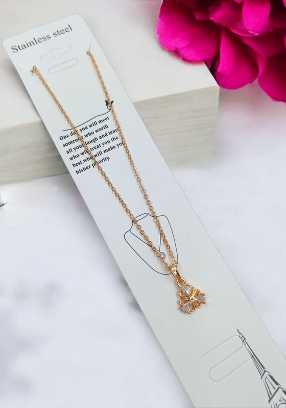 Trendy Hue Pendant Chain Necklace
