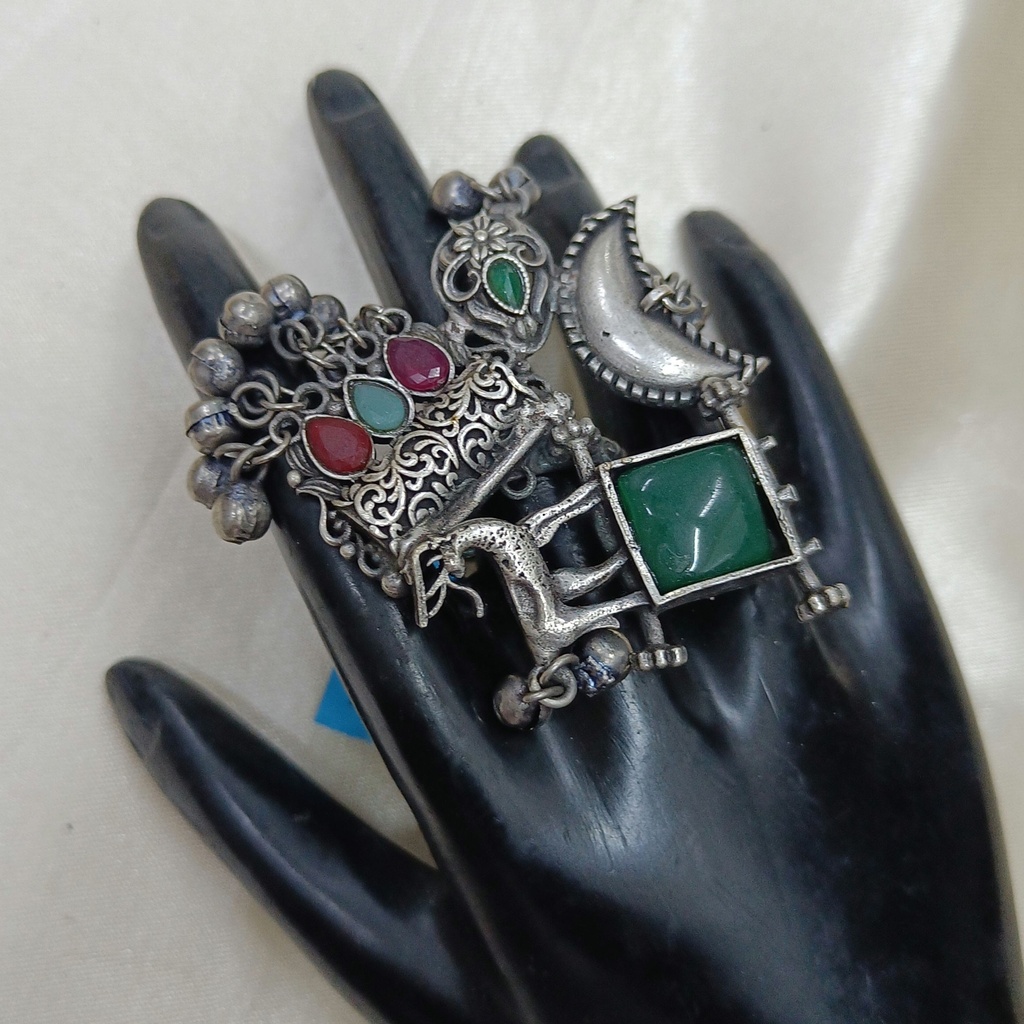 [Rich Unique Oxidised Silver Plated Ring] Rich Unique Oxidised Silver Plated Ring