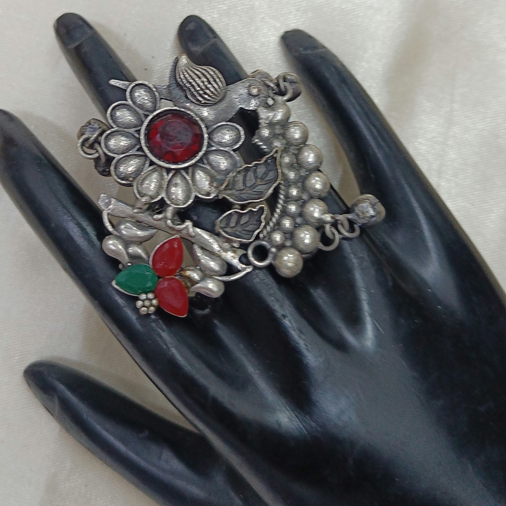 [Royal Unique Oxidised Silver Plated Ring] Royal Unique Oxidised Silver Plated Ring