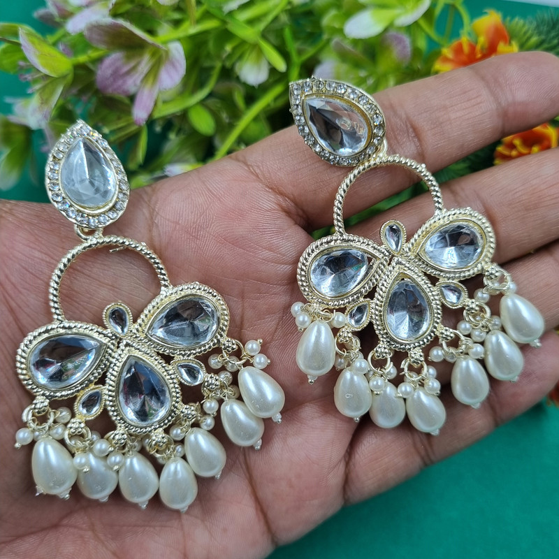 Vintage Reception White 2 Earrings Set