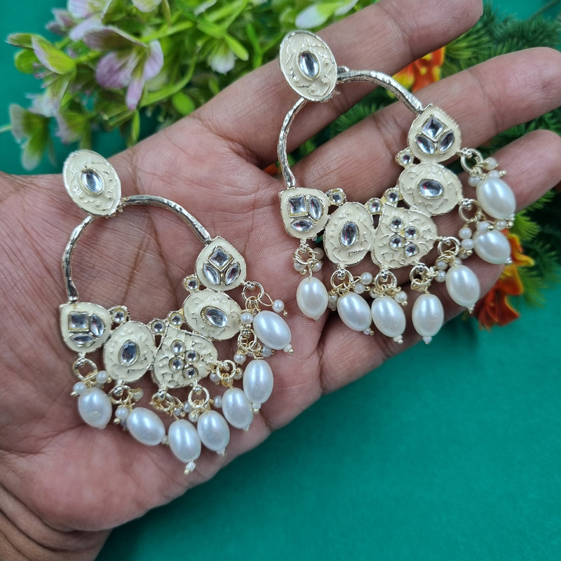 Luxury Reception White 6 Earrings Set