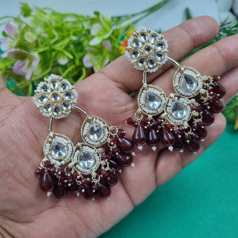 Artisan Reception Maroon 5 Earrings Set