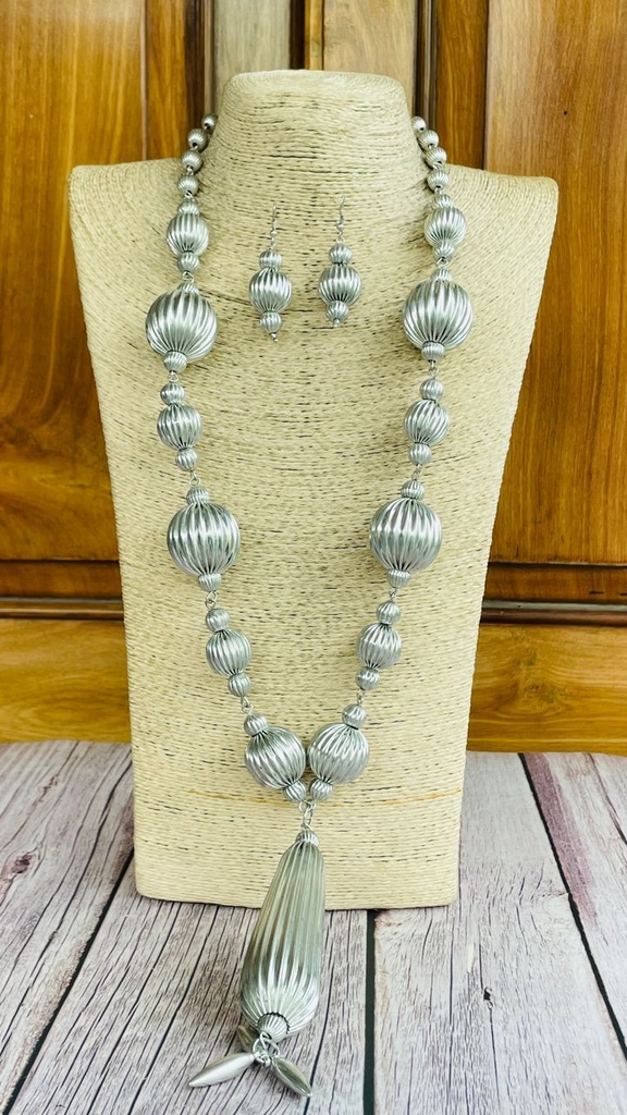 [Classy Oxidise Necklace Set] Classy Oxidise Necklace Set