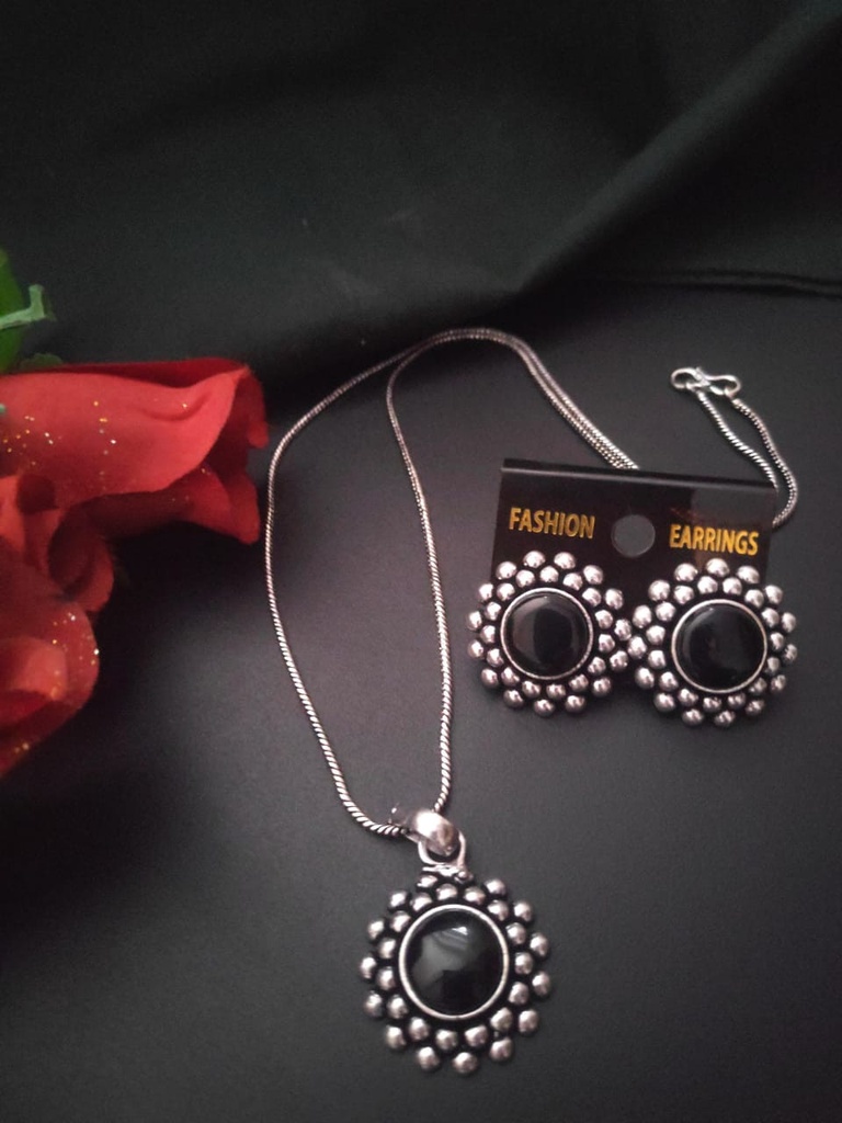 [Classy Pendant Necklace set] Beautiful Flair Classy Pendant Necklace set