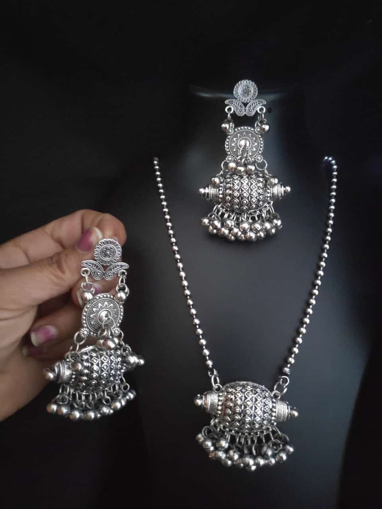 [Chic Balance Pendant Necklace Set] Chic Balance Stylish Pendant Necklace Set