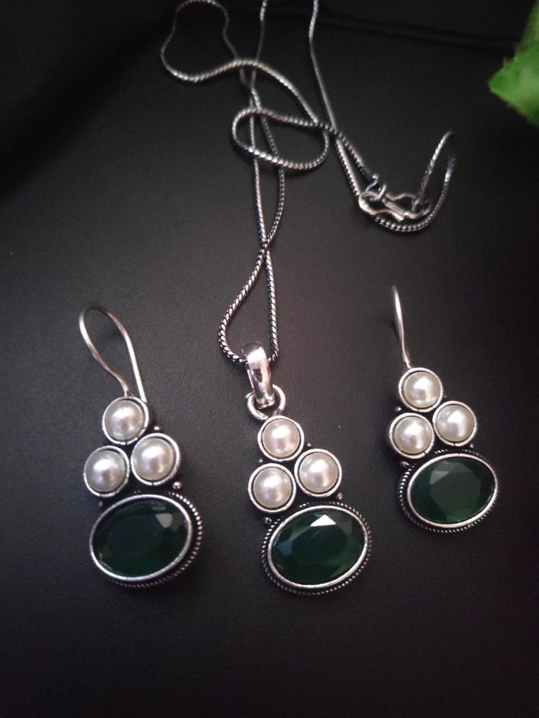 [Royal Presence Pendant Necklace] Royal Presence Classy GS Pendant Necklace Set