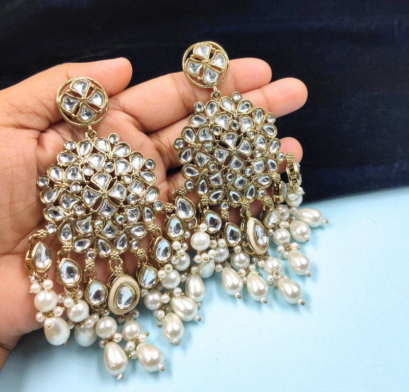 Resplendent Reception White Earrings Set