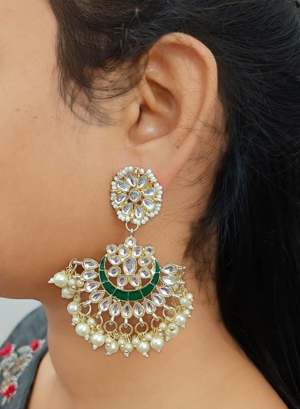 Traditional Engagement Green Earrings Set