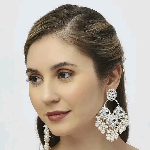Graceful Mehendi White 1 Earrings Set