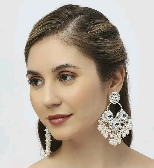 Alluring Mehendi White 2 Earrings Set