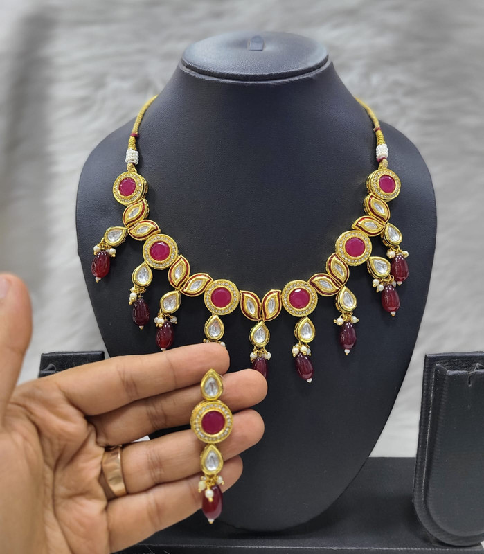 [K33 MAROON] K33 MAROON Dabbi Kundan With Back Meena Necklace Earring Jewellery set