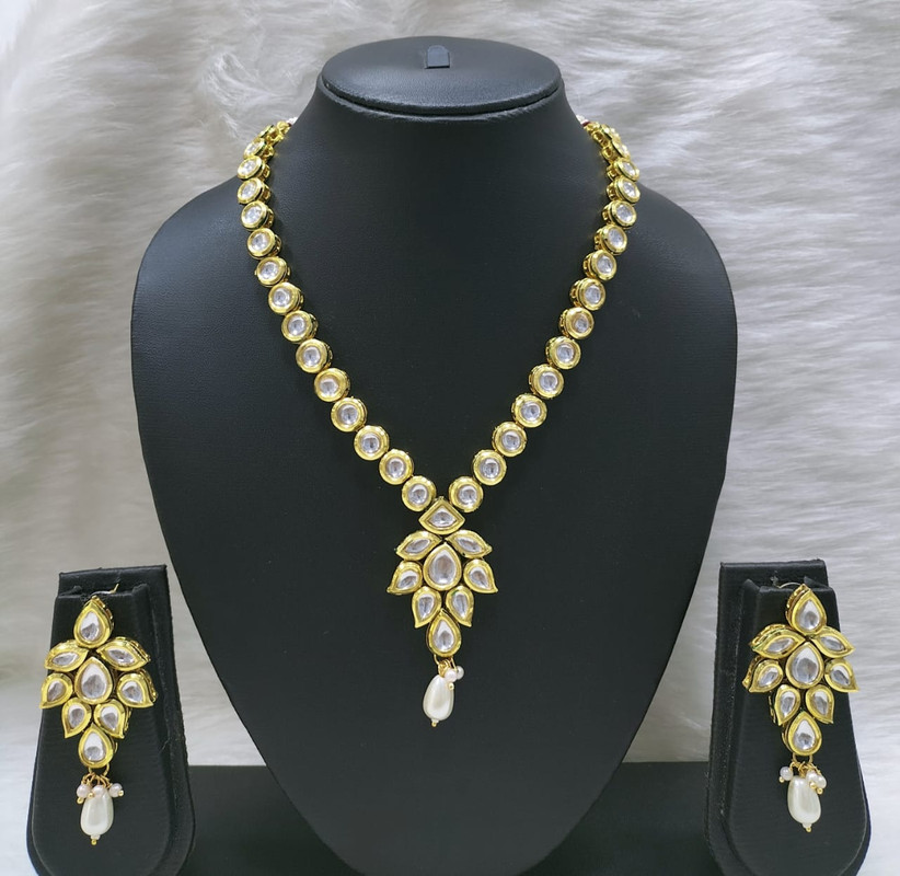 [K46 WHITE] K46 WHITE Dabbi Kundan With Back Meena Necklace Earring Jewellery set