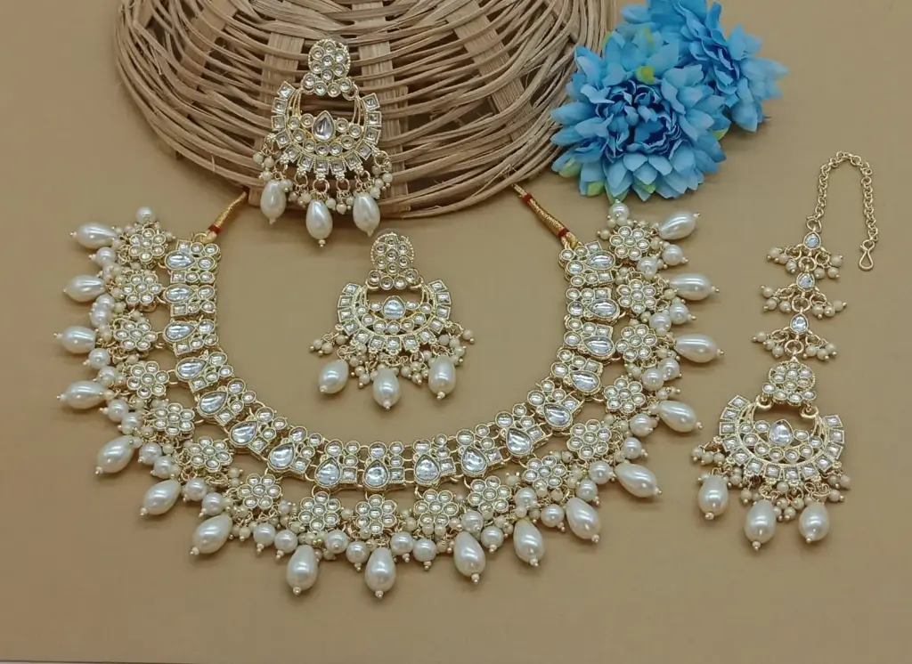 NS638 WHITE