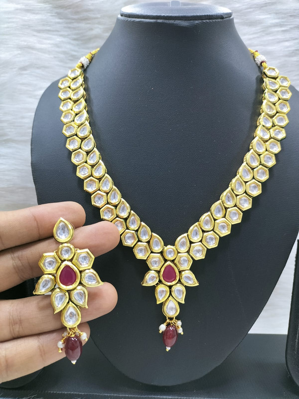[K29 MAROON] K29 MAROON Dabbi Kundan With Back Meena Necklace Earring Jewellery set