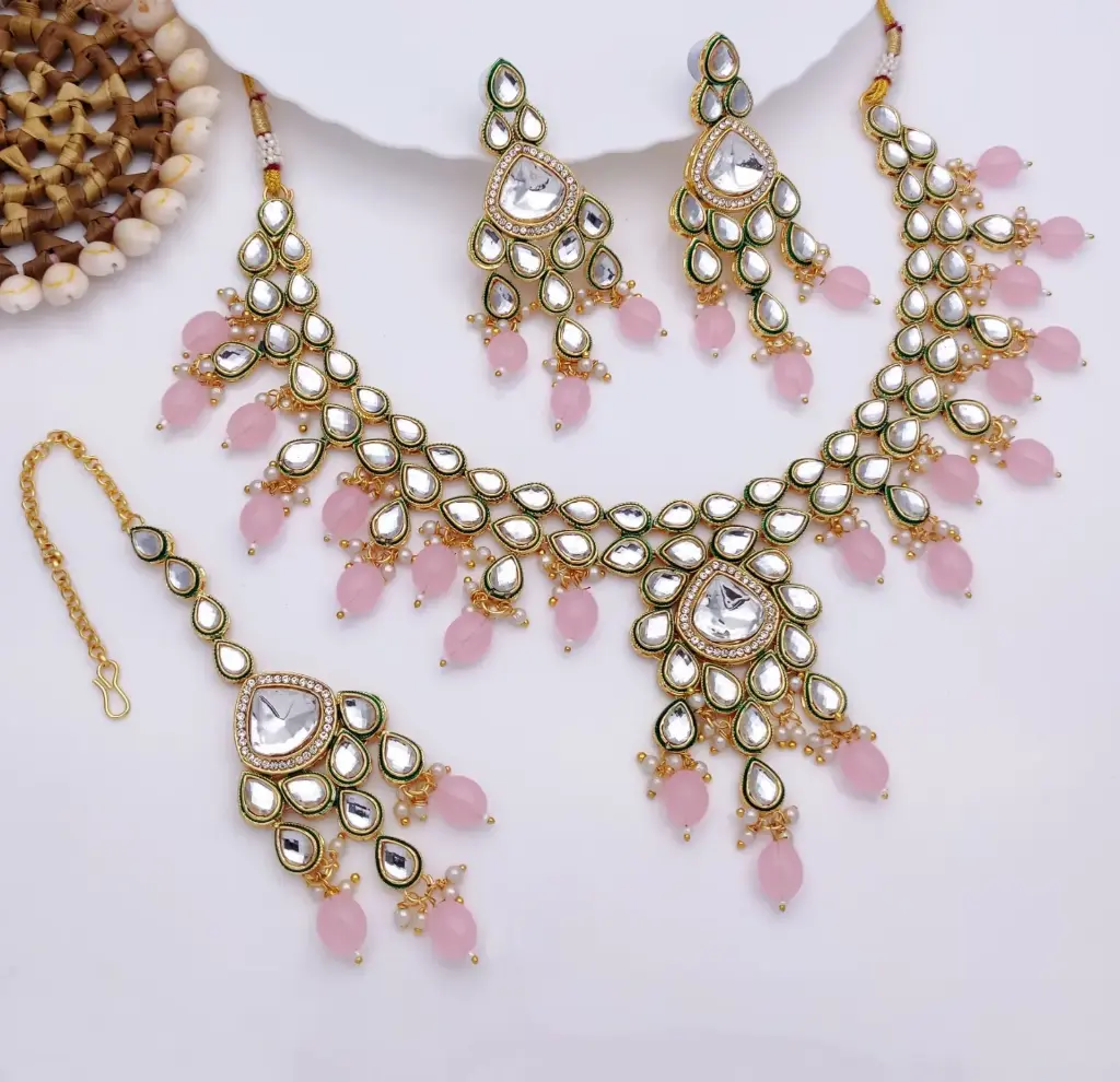 Chic Baby Pink Kundan Pendant Necklace & Earrings Jewellery Set For Women