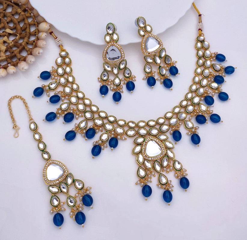Alluring Wedding Blue Kundan Pendant Necklace & Earrings Jewellery Set For Women