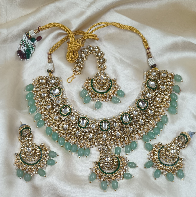 Pristine Wedding Mint Green Kundan Pendant Necklace & Earrings Jewellery Set For Women