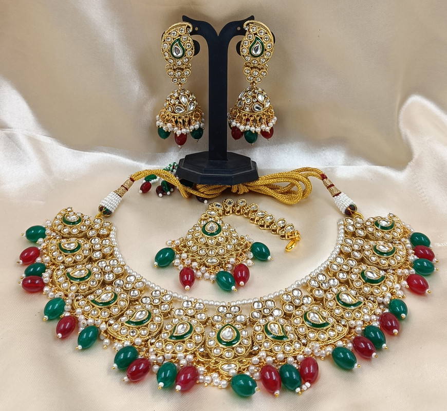 Elegant Festive Maroon Green Kundan Pendant Necklace & Earrings Jewellery Set For Women